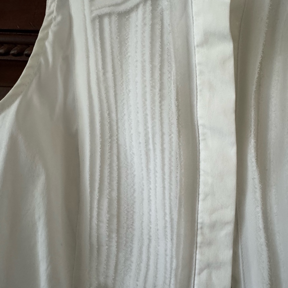 Ann Taylor sleeveless button-down Shirt - Picture 8 of 10